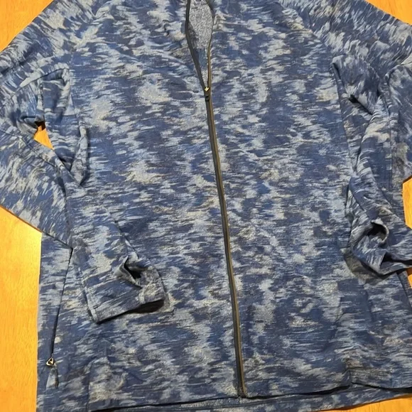 Lululemon men’s zip up - Picture 4 of 5